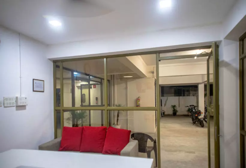 OYO Flagship 324 Velachery Madipakkam