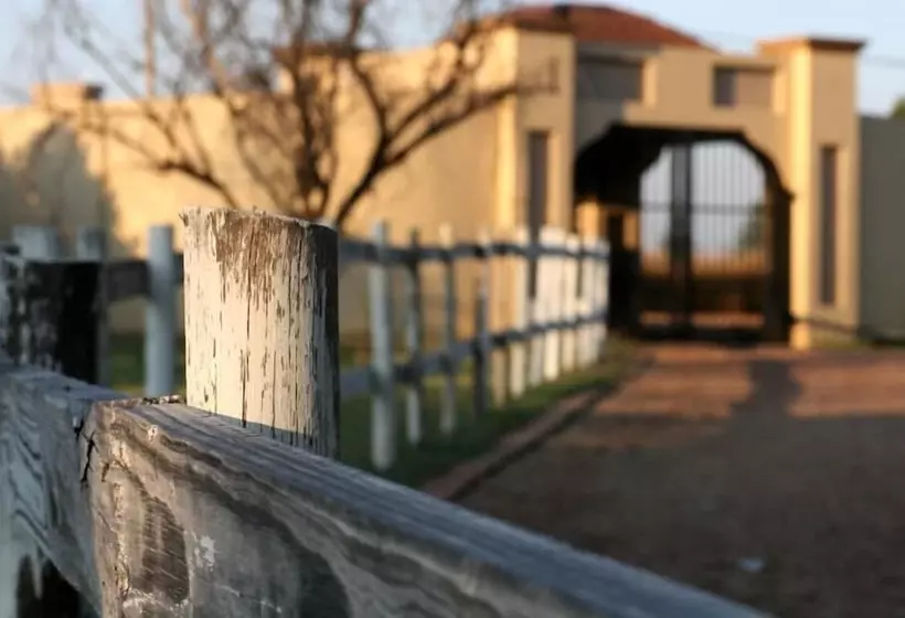 Pensionat La Vue Guest Lodge And Function Venue