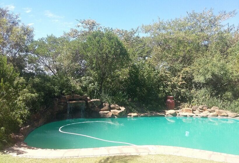 بنسيون La Vue Guest Lodge And Function Venue