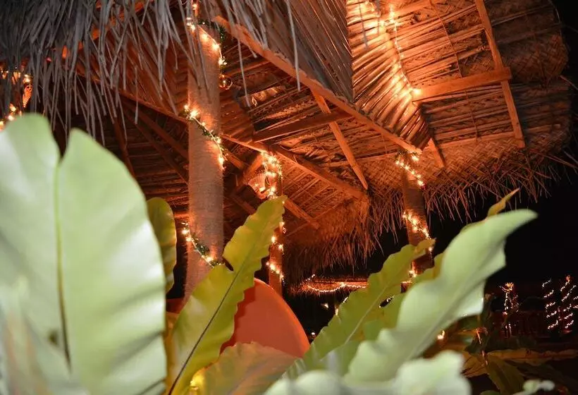 Roshanne Beach Resort