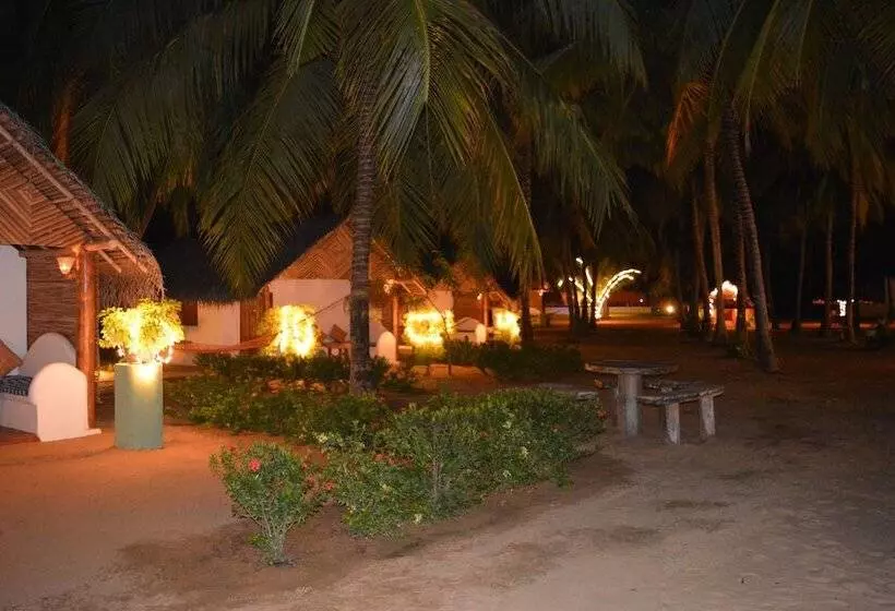 Roshanne Beach Resort