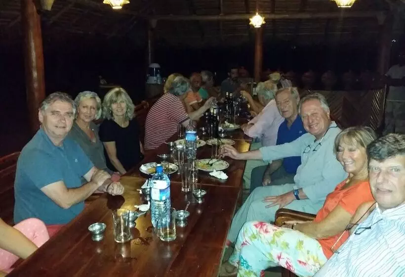 Roshanne Beach Resort