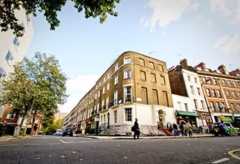 تختخواب و صبحانه Leigh House