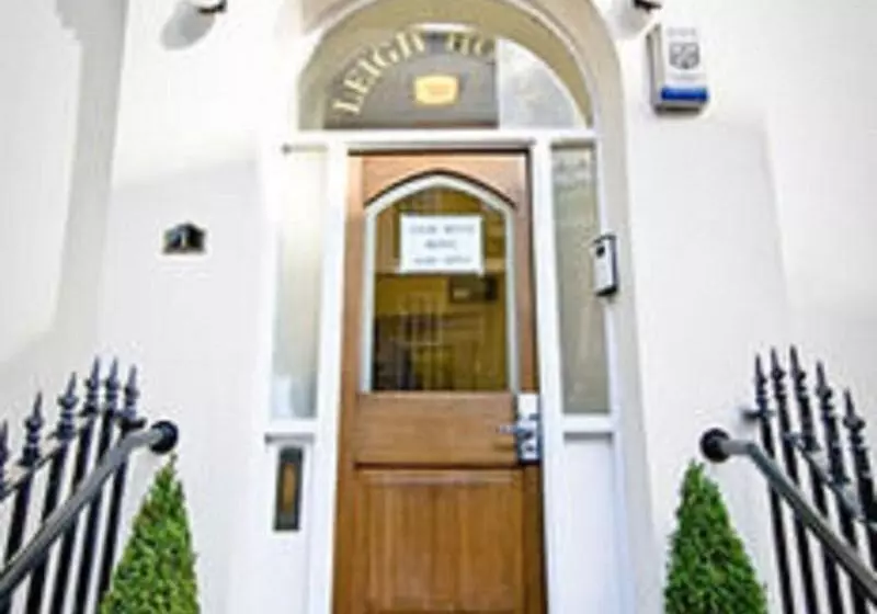 تختخواب و صبحانه Leigh House