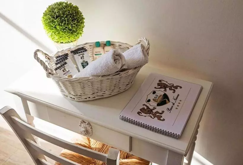 تختخواب و صبحانه Parco Di Nerone