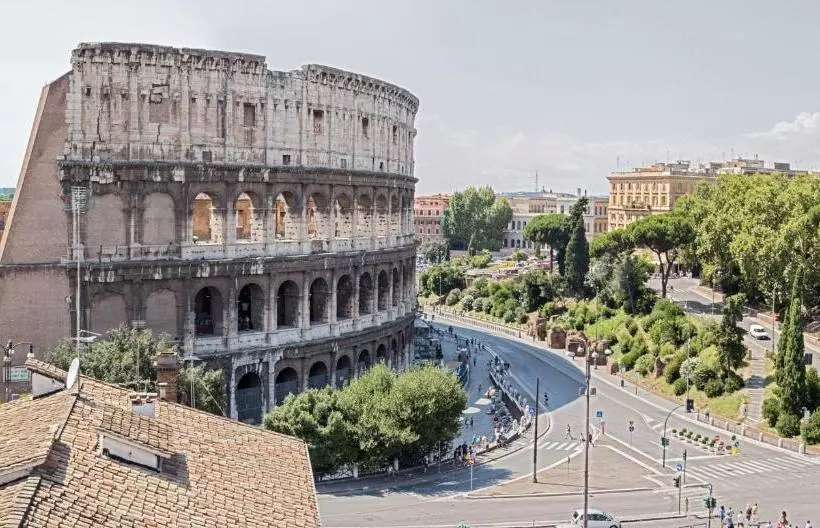 تختخواب و صبحانه Parco Di Nerone