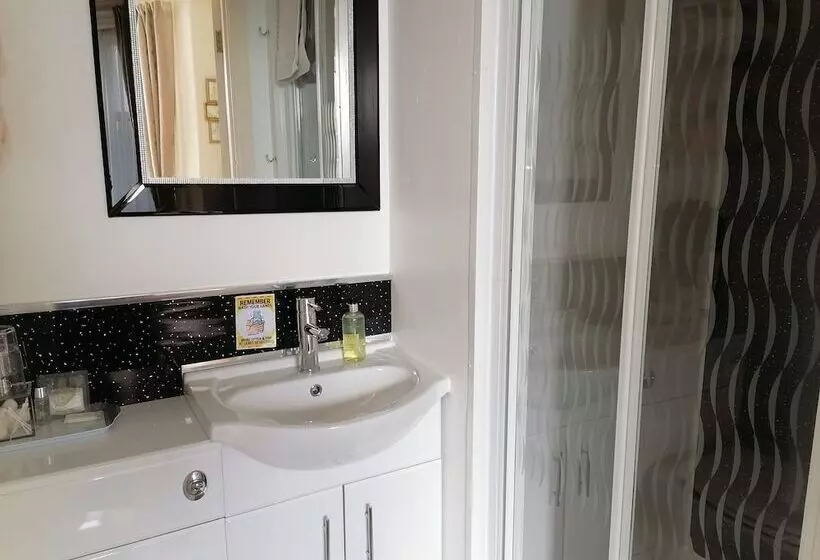 تختخواب و صبحانه The Manhattan