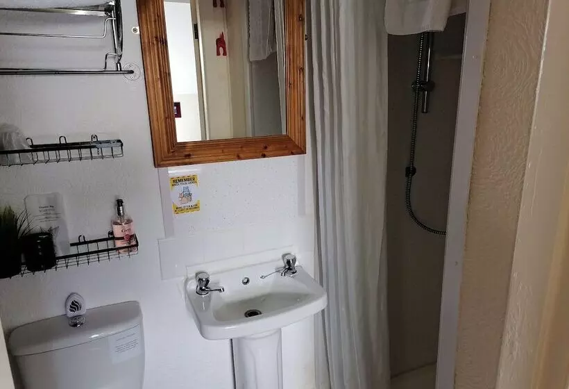 تختخواب و صبحانه The Manhattan