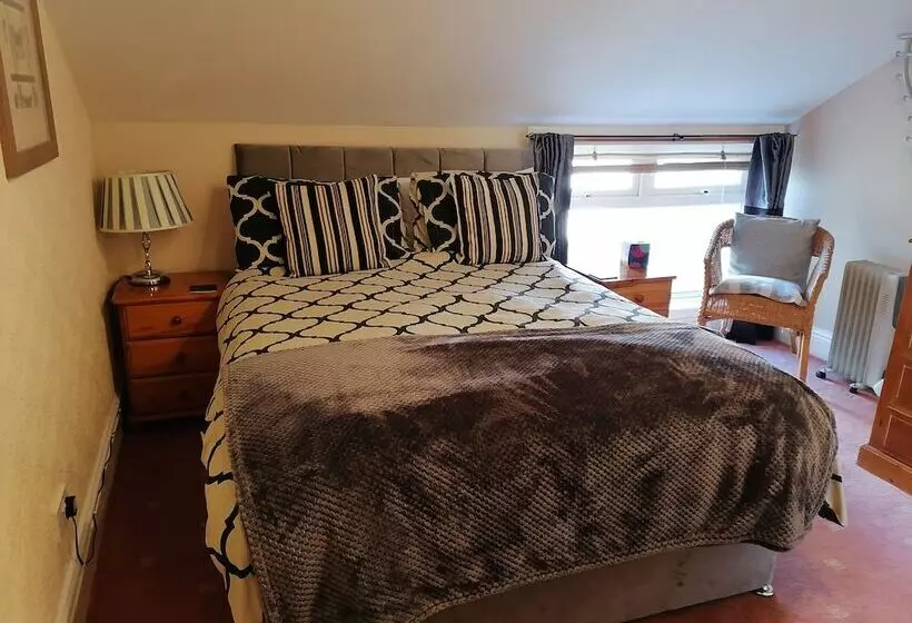 تختخواب و صبحانه The Manhattan