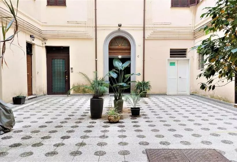 Bellezza Al Colosseo  B&b & Apts