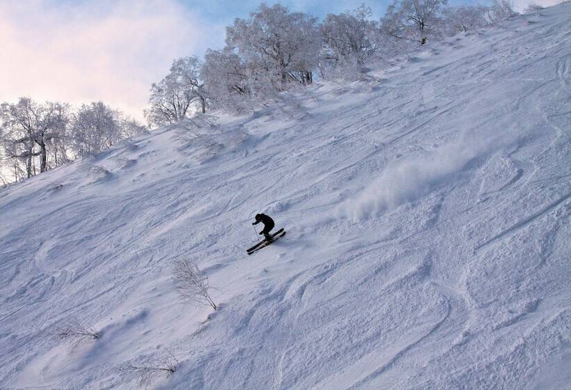 בית מלון כפרי Chalet Ivy Hirafu, Niseko