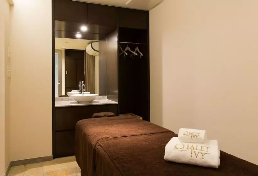 Отель Chalet Ivy Hirafu, Niseko