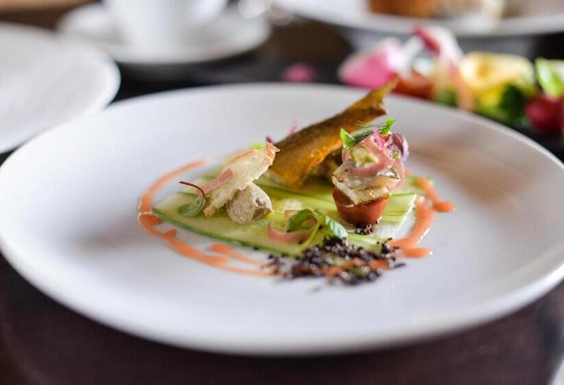 فندق En Takeda Castle Town