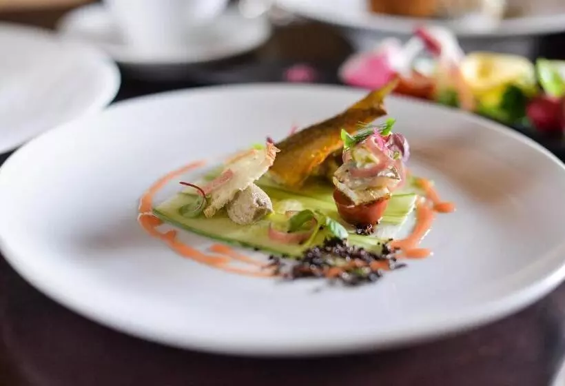 Otel En Takeda Castle Town