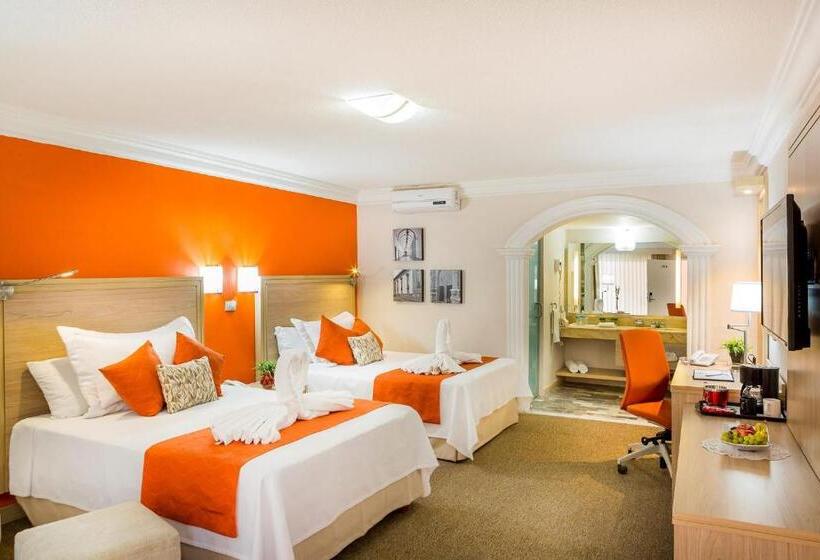 هتل Flamingo Irapuato
