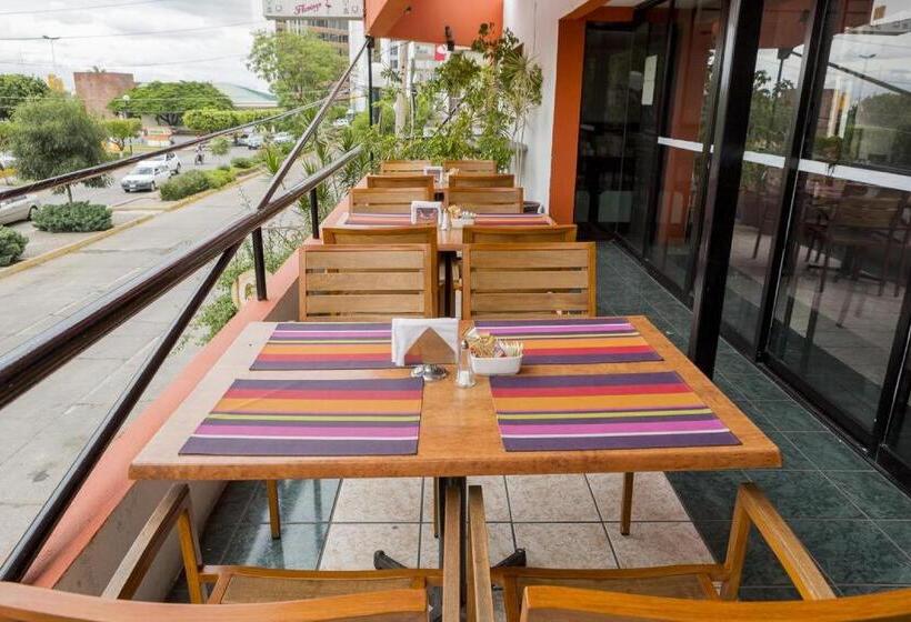 هتل Flamingo Irapuato