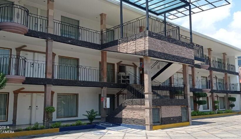 هتل Flamingo Irapuato