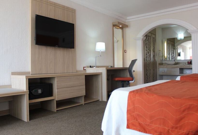 هتل Flamingo Irapuato