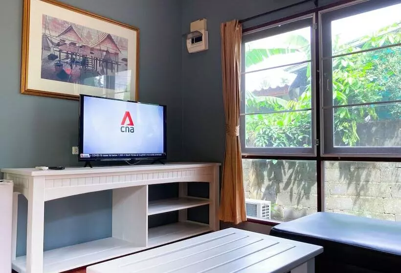 בית מלון כפרי Floraville Phuket Resort