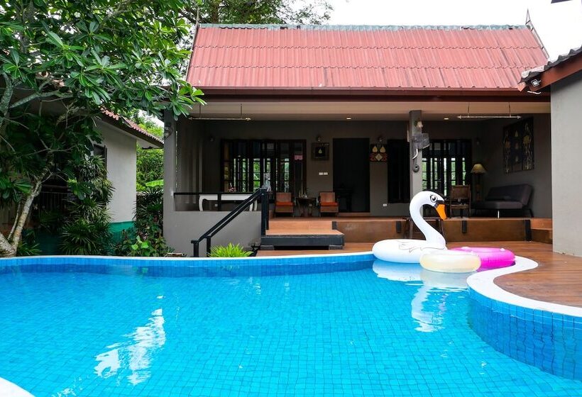 ホテル Floraville Phuket Resort