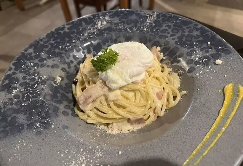 בית מלון כפרי Floraville Phuket Resort