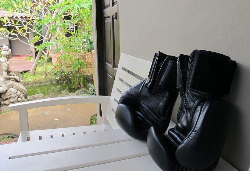 ホテル Floraville Phuket Resort