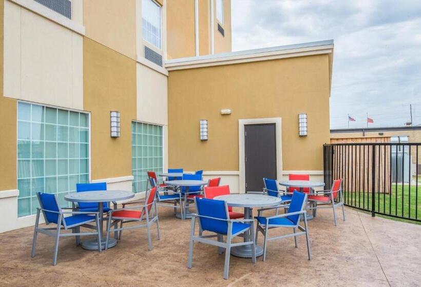 בית מלון כפרי Holiday Inn Express & Suites Stillwater   University Area, An Ihg