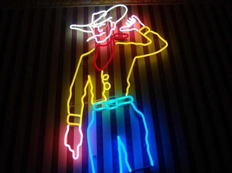 ホテル Longstreet Inn & Casino