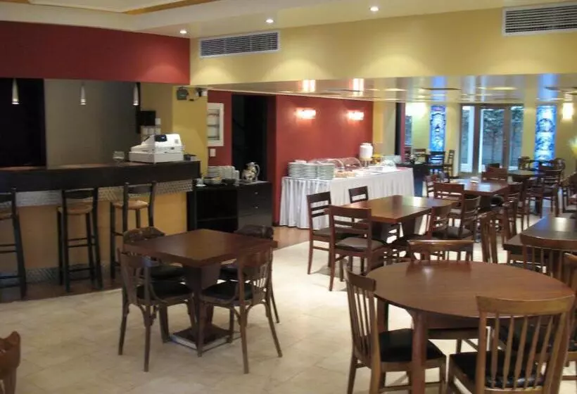 Hotel Prigipikon Suites And Sofites