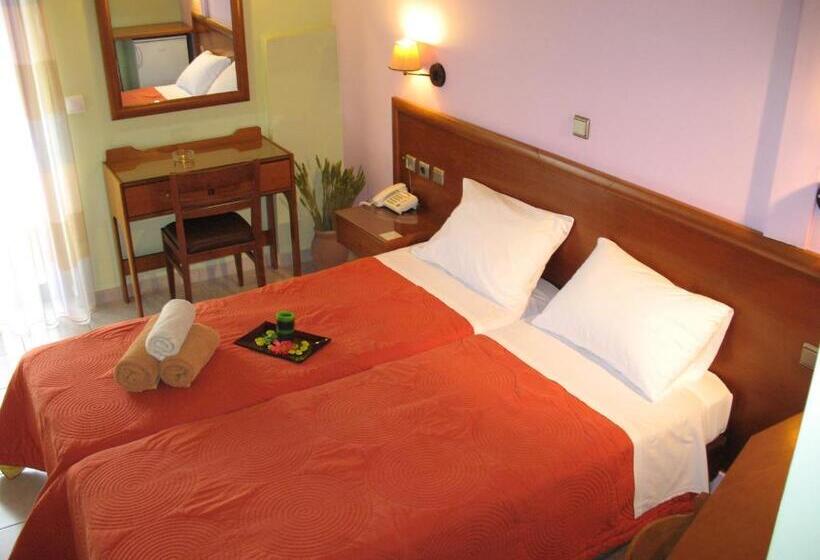 ホテル Prigipikon Suites And Sofites