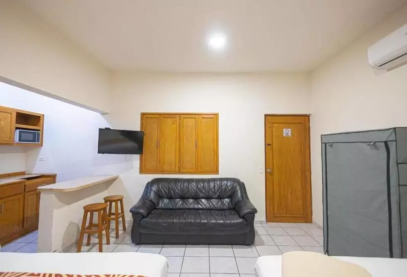 فندق Salvatierra