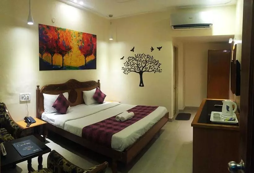 Hotel Veenus International