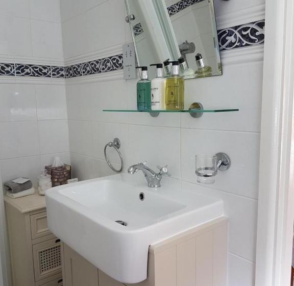 Пансион Dolphin Guest House