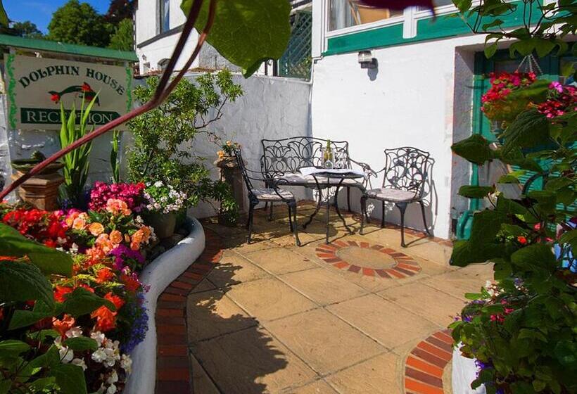 Пансион Dolphin Guest House