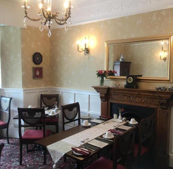 Пансион Dolphin Guest House