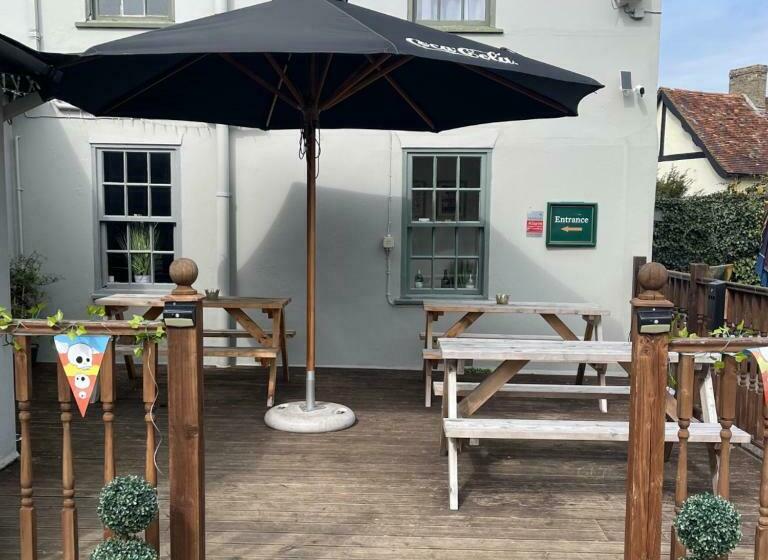 旅馆 Queens Head Inn