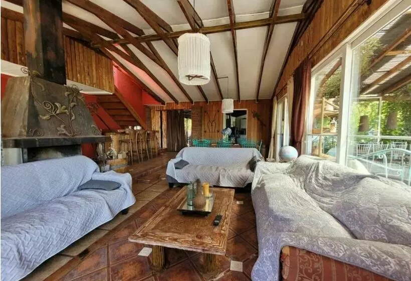 Aamiaismajoitus (B&B) Hostal Macal