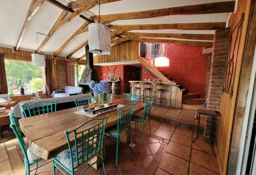 Bed and Breakfast Hostal Macal