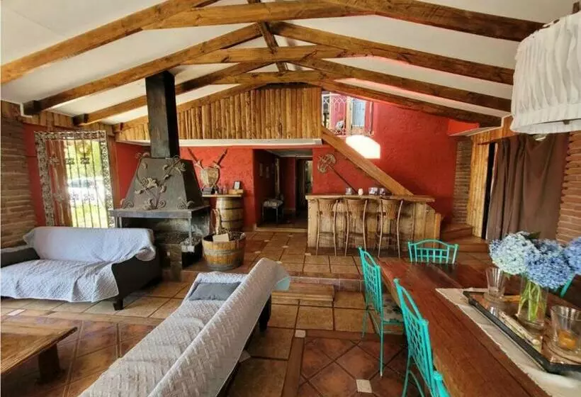 Aamiaismajoitus (B&B) Hostal Macal