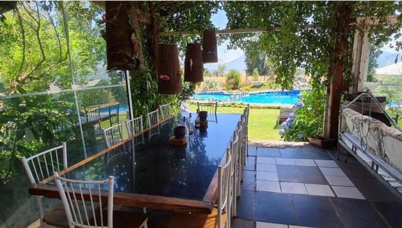 Bed and Breakfast Hostal Macal