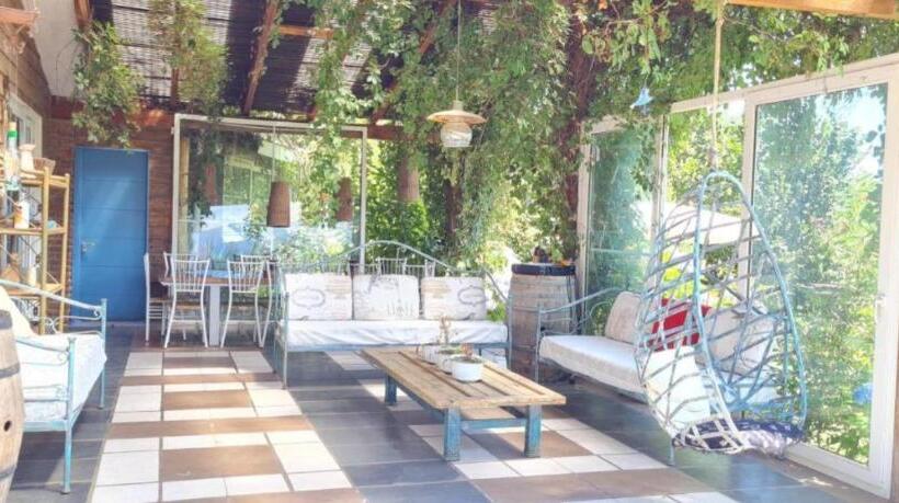 Bed and Breakfast Hostal Macal