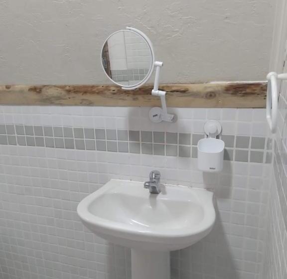 Bed and Breakfast Hostal Macal