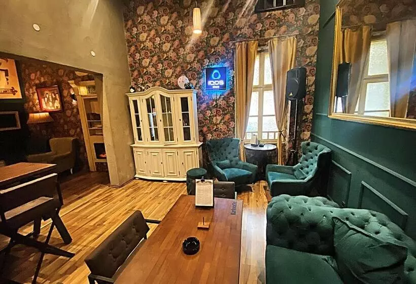 Fg Boutique Hostel