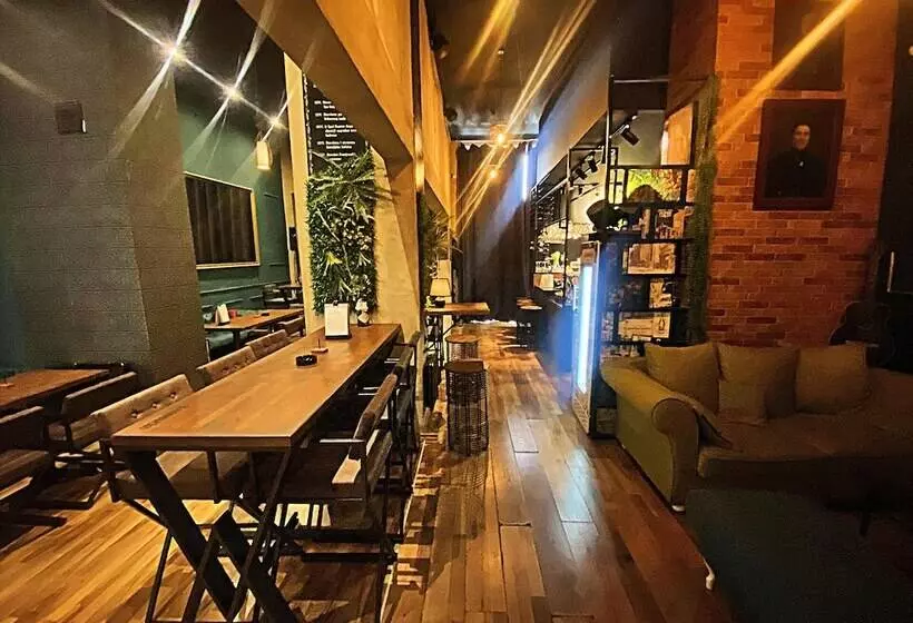Fg Boutique Hostel