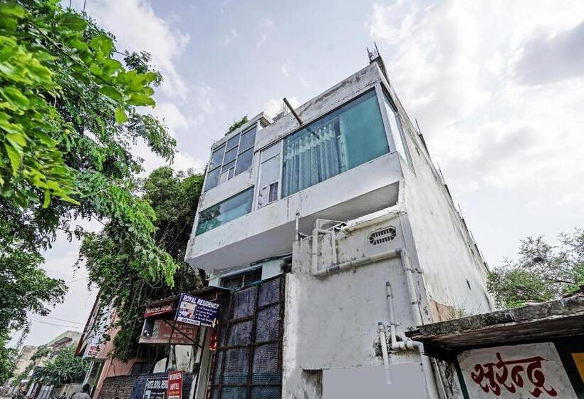 Hotel Oyo 81121 Modern