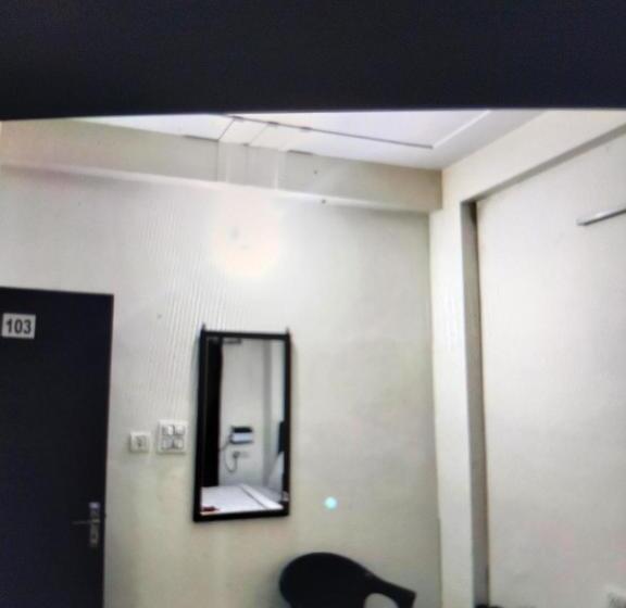 هتل Shiva Haridwar Nearby Bus And Railway Station