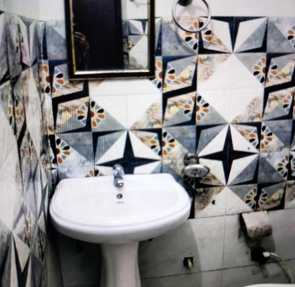 هتل Shiva Haridwar Nearby Bus And Railway Station