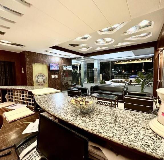 هتل Buddha International