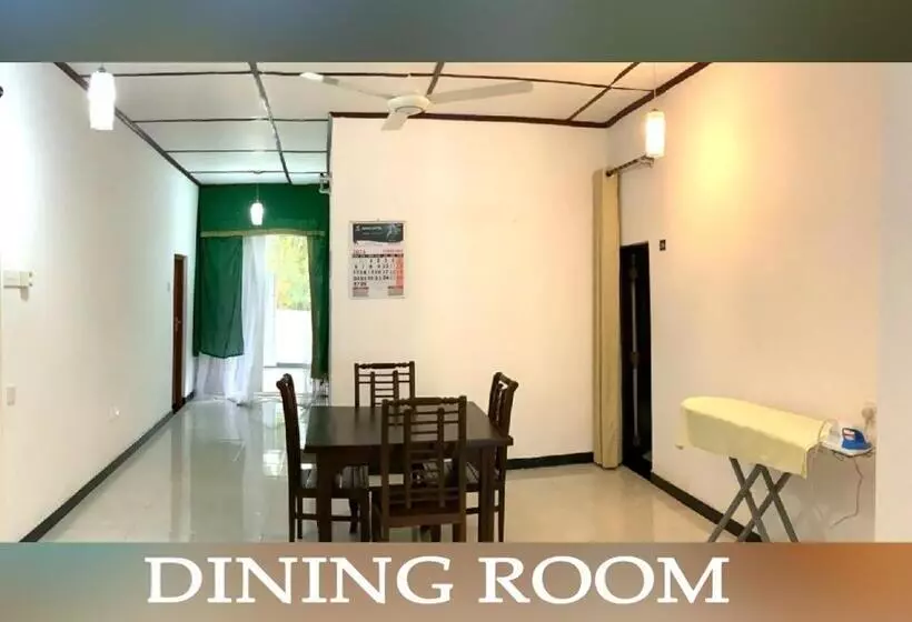Mr J Hotel & Tours