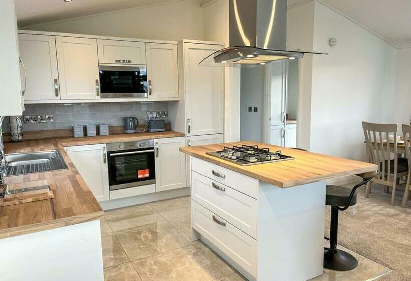 אתר נופש Rookery Manor Lodges